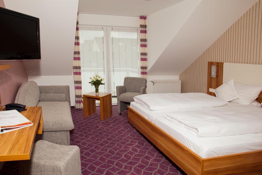 Hotel Zur Krone Beilngries Room photo
